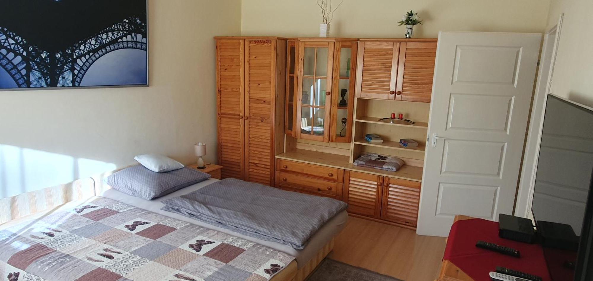 Hegyalja Apartman Zalaegerszeg Exteriör bild